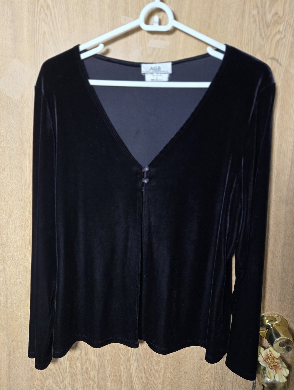 AGB 90's Whimsy Goth Dark Academia Vamp Black Velvet V-Neck Long Sleeve Top